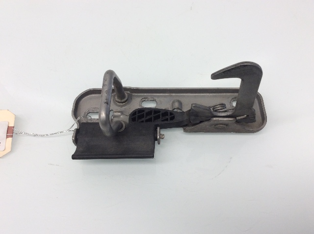 2007 2008 2009 - 2014 2015 Volkswagen Eos Hood Hooke Release Latch 1Q0823480 OEM
