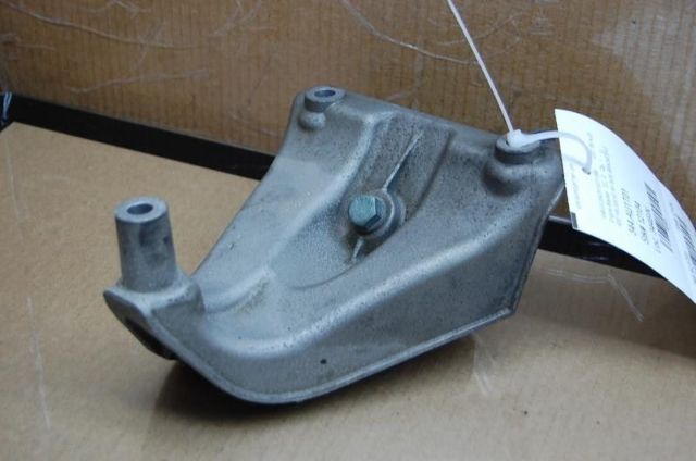 2000 2001 2002 2003 Audi A8 S8 Engine Bracket Right 4D0199308AC OEM