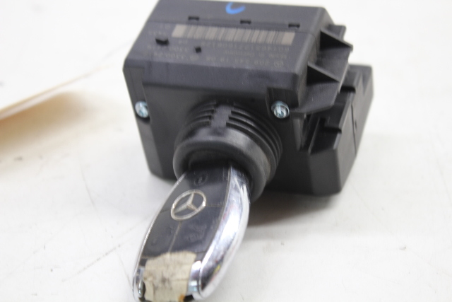 2006 Mercedes CLK350 Ignition Switch with Key 2095451908 OEM