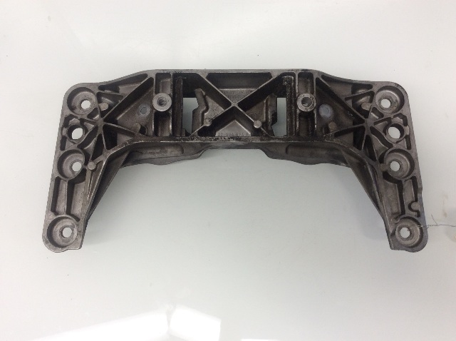 2004 2005 BMW 645Ci Transmission Gearbox Support Bracket 22316769965 OEM