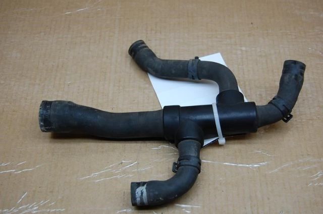 2000 2001 2002 2003 2004 Porsche Boxster 2.7 Radiator Hose 99610652202 OEM