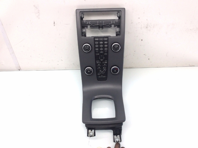 Volvo 30 40 50 Series Center Dash Control Switch Bank 30782539 OEM
