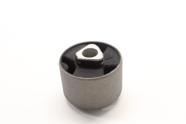 BMW 524Td 528e Front Wishbone Control Arm Mount Bushing Aftermarket - 31129058817 OEM