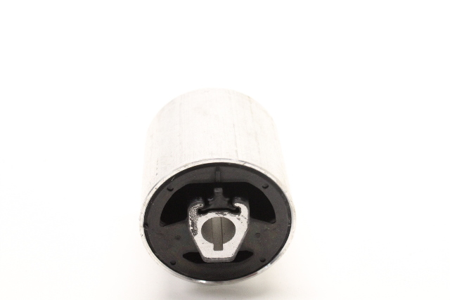 BMW 740i E38 Front Wishbone Control Arm Bushing Aftermarket - 31129071085 OEM