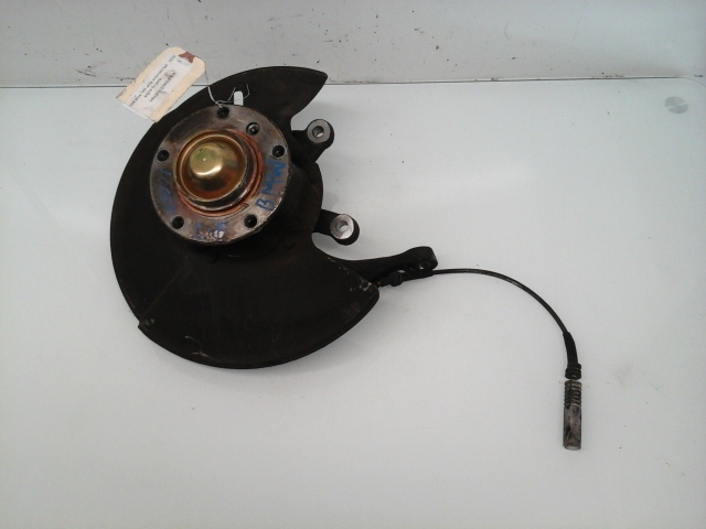 1995 1996 1997 - 1999 2000 2001 BMW 740i Left Front Spindle Knuckle 31211142085 OEM