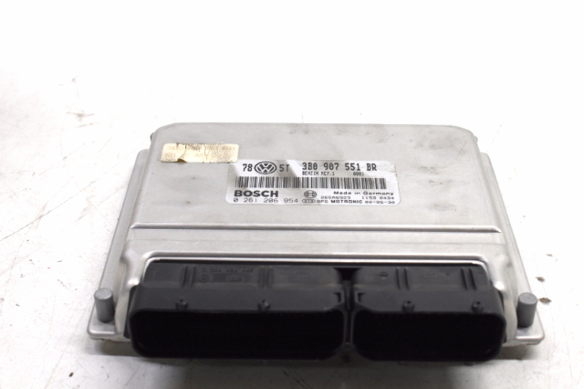 2001 Volkswagen Passat 2.8L Engine Computer Module ECU ECM DME 3B0907551BR OEM