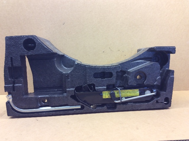 2006 2007 2008 2009 2010 Volkswagen Passat wagon jack lug wrench foam 3C5012115D OEM