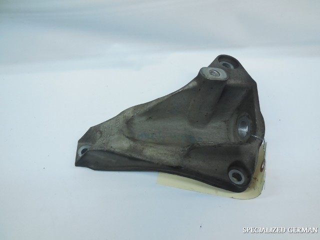 2000 2001 2002 2003 2004 Audi A6 4.2 Transmission Mount Bracket Right 4B3399114C OEM