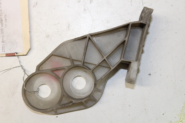 2001 2002 2003 BMW 330i Coupe Right Fender Support Mount Bracket 51118195296 OEM