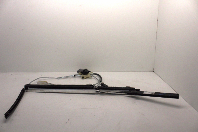 2002 2003 - 2005 BMW 745i E65 E66 Driver Rear Window Shade Assembly 51167013095 OEM