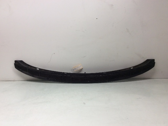 2008 - 2013 BMW M3 Coupe Rear Shelf Panel Trim Moulding Vent 51466954064 OEM