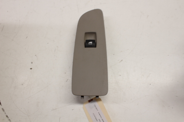 2008 2009 2010 2011 2012 2013 BMW 135i Coupe Right Window Switch - 61319162998 OEM