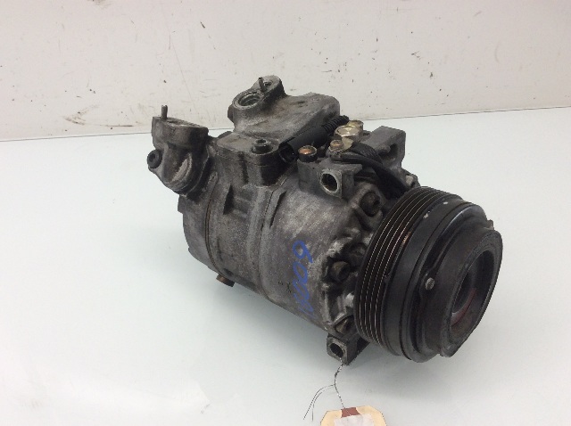 1998 1999 - 2001 BMW 740i A/C Air Conditioner Compressor 64528377244 Bent Clutch OEM