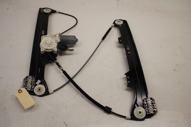 BMW 525i 528i 530i 535i 545I 550i M5 Front Right Window Regulator - 7034352 OEM