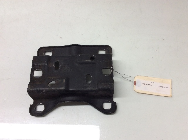 2008 2009 2010 Porsche Cayenne Driveshaft Mount Bracket 7L0521378A OEM