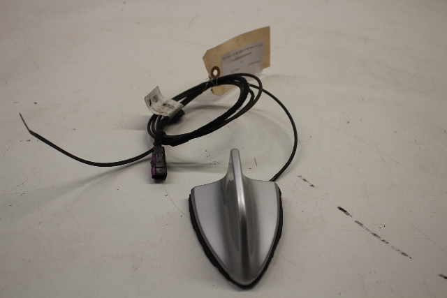 2001 2002 2003 2004 2005 BMW 330i Radio Antenna Shark Fin Bad Plastic OEM