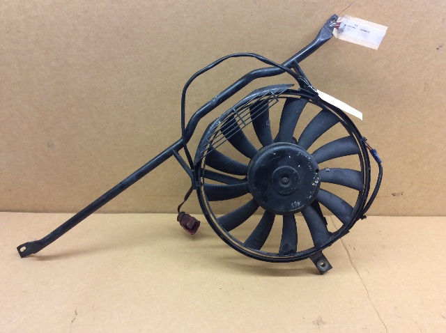 2000 2001 Audi S4 a/c condenser front radiator fan spliced wires 8D0959457A OEM