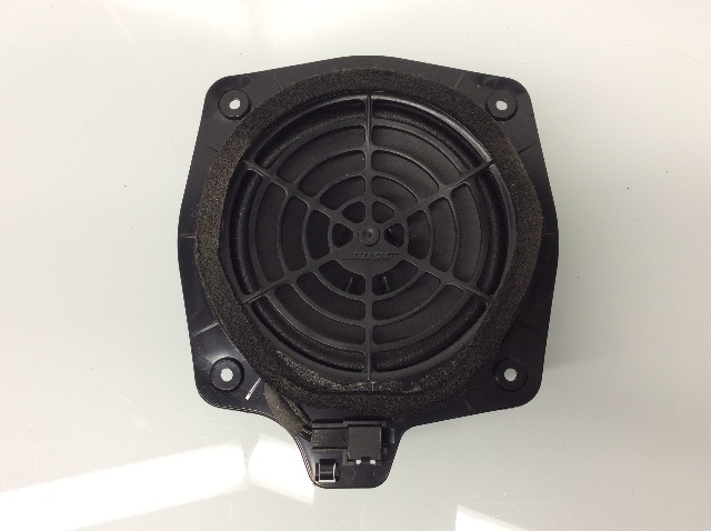 2003 2004 2005 2006 2007 2008 09 Audi A4 Cabriolet Right Rear Speaker 8H0035411B OEM