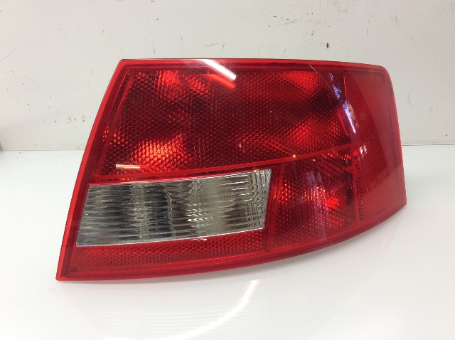 2004 2005 2006 Audi A4 S4 Convertible Tail Light Lamp Right 8H0945096B OEM