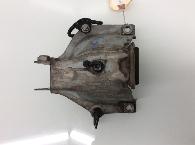 2009 2010 2011 2012 Audi A4 A5 Q5 Left Motor Mount Bracket Plate 8K0399377 OEM