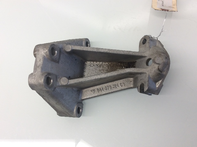 1984 1985 - 1990 1991 Porsche 944 Right Engine Motor Mount Bracket 94437512401 OEM