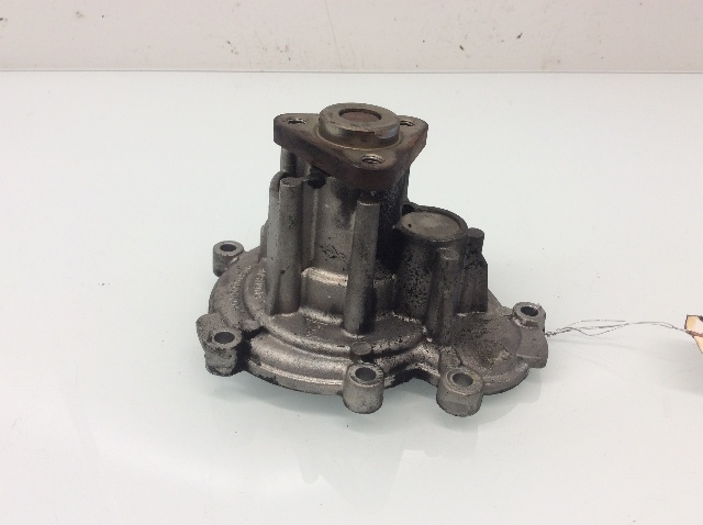 2003 2004 2005 2006 Porsche Cayenne 4.5L Water Pump 94810601104 OEM