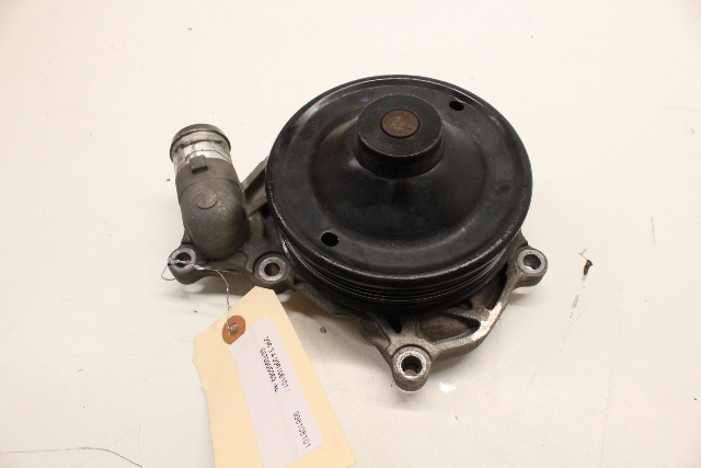1999-2001 Porsche 911 996 3.4 Engine Water Pump OEM