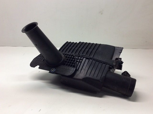 1997-2004 Porsche Boxster 986 Air Cleaner Filter Housing 99611012110 OEM