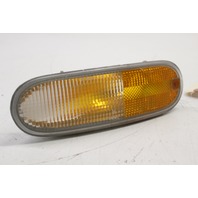 1998 1999 2000 2001 2002 Volkswagen Beetle Right Turn Signal OEM