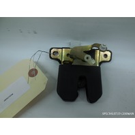 1998 1999 2000 2001 2002 2003 2004 Audi A6 Sedan Trunk Lid Latch Lock Clasp OEM