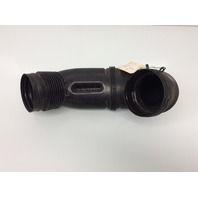2004 2005 2006 Volkswagen Touareg air cleaner intake hose pipe 3.2 7L0129684A OEM