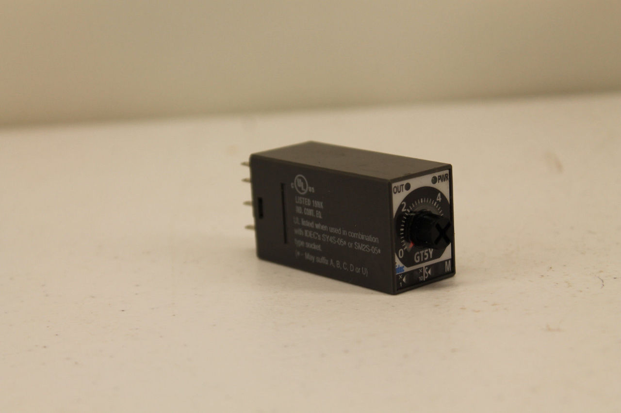 Idec Electronic GT5Y25N Timer PLC Surplus Supply, LLC