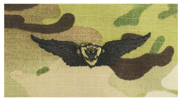 Vanguard ARMY EMBROIDERED BADGE ON OCP SEW ON: AIRCRAFT CREWMAN: AIRCREW - BASIC