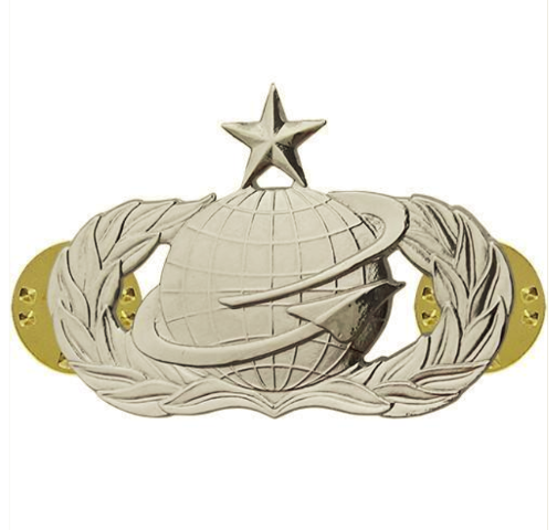 Vanguard AIR FORCE BADGE: MANPOWER AND PERSONNEL: SENIOR - REGULATION SIZE