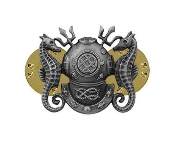Vanguard Miniature Size Master Diver Badge Oxidized (Navy)
