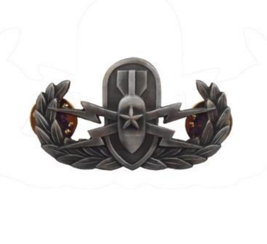MINIATURE OXIDIZED GENUINE U.S BADGE: EXPLOSIVE ORDNANCE DISPOSAL
