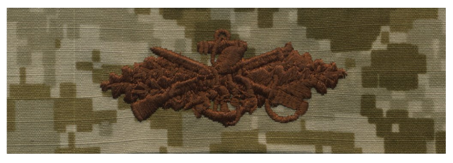 Vanguard NAVY EMBROIDERED BADGE: SEABEE COMBAT WARFARE - DESERT DIGITAL