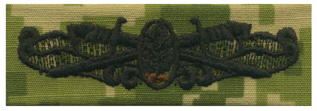 Vanguard NAVY EMBROIDERED BADGE: SURFACE WARFARE DENTAL - WOODLAND DIGITAL