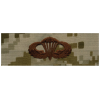 Vanguard NAVY EMBROIDERED BADGE: BASIC PARACHUTIST - DESERT DIGITAL