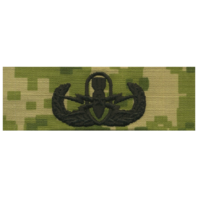 Vanguard NAVY EMBROIDERED BADGE: SENIOR E.O.D. - WOODLAND DIGITAL