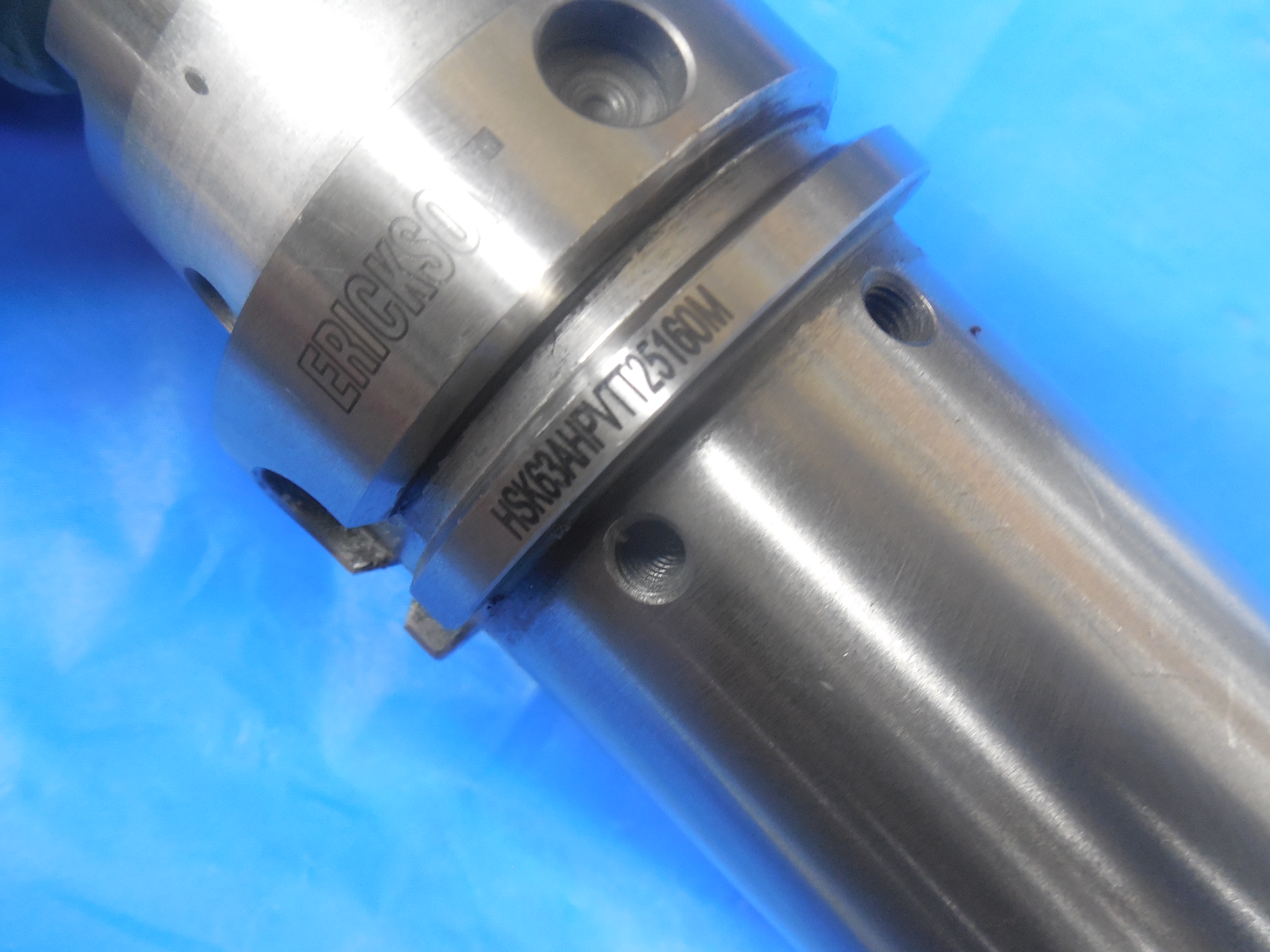 HSK63A 25 mm I.D. SHRINK FIT TOOL HOLDER HSK63AHPVTT25160M & CARBIDE