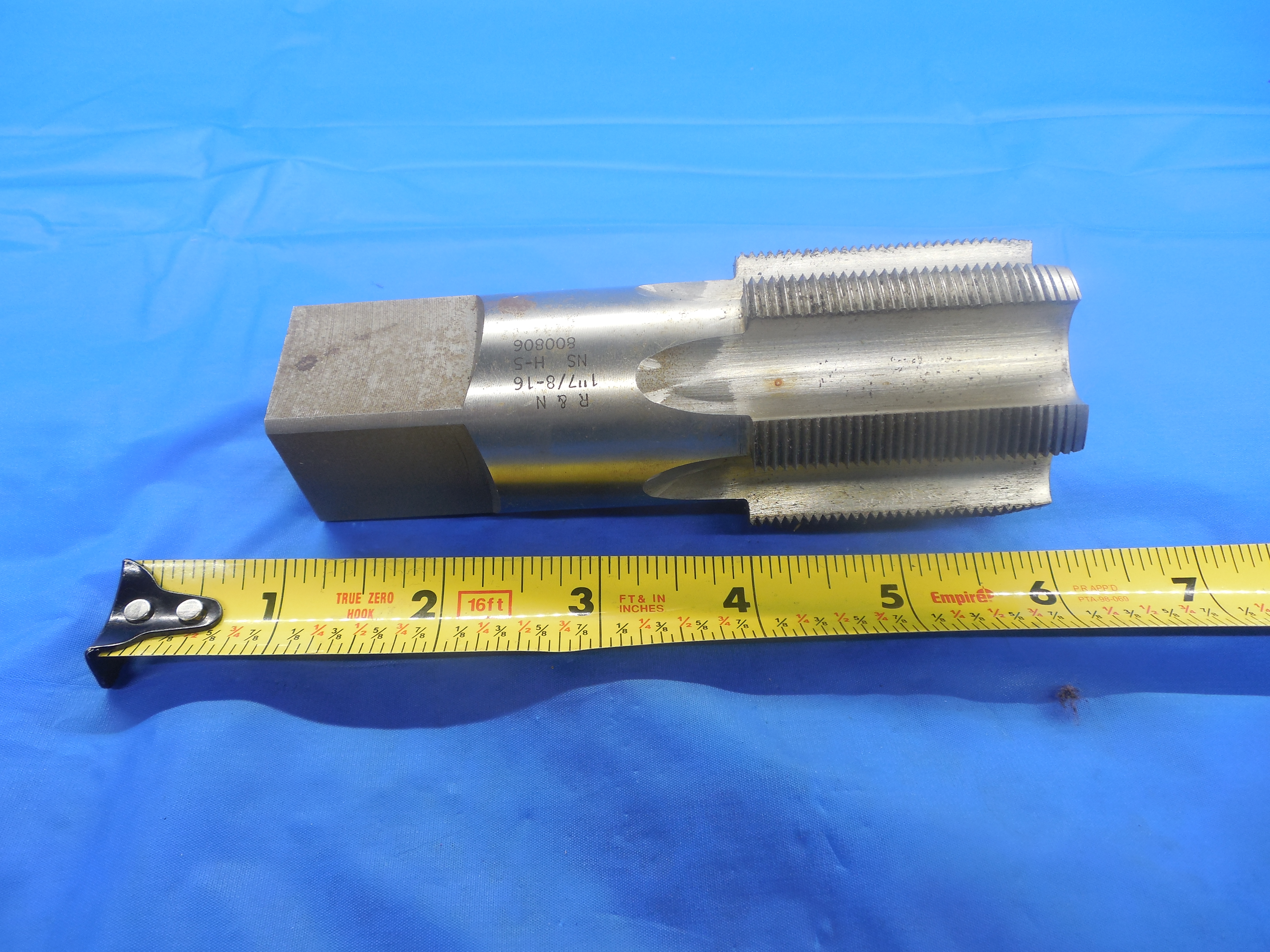 R N 1 7 8 16 NS H 5 HSS PLUG TAP 6 STRAIGHT FLUTE 1 875 1 7 8 16