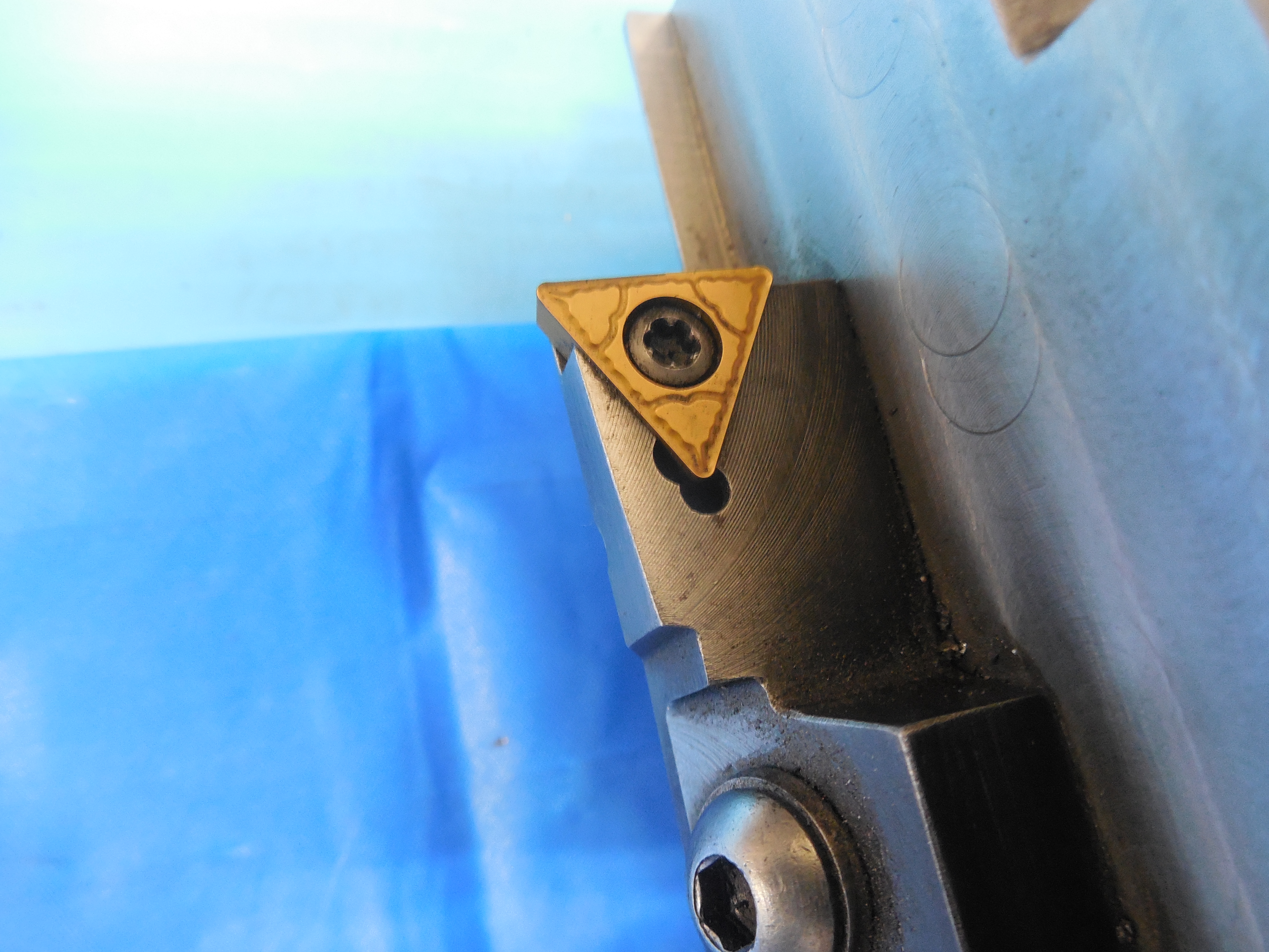 CAT 50 TOOL HOLDER WITH CARTRIDGES THAT HOLD TCMT CARBIDE INSERT