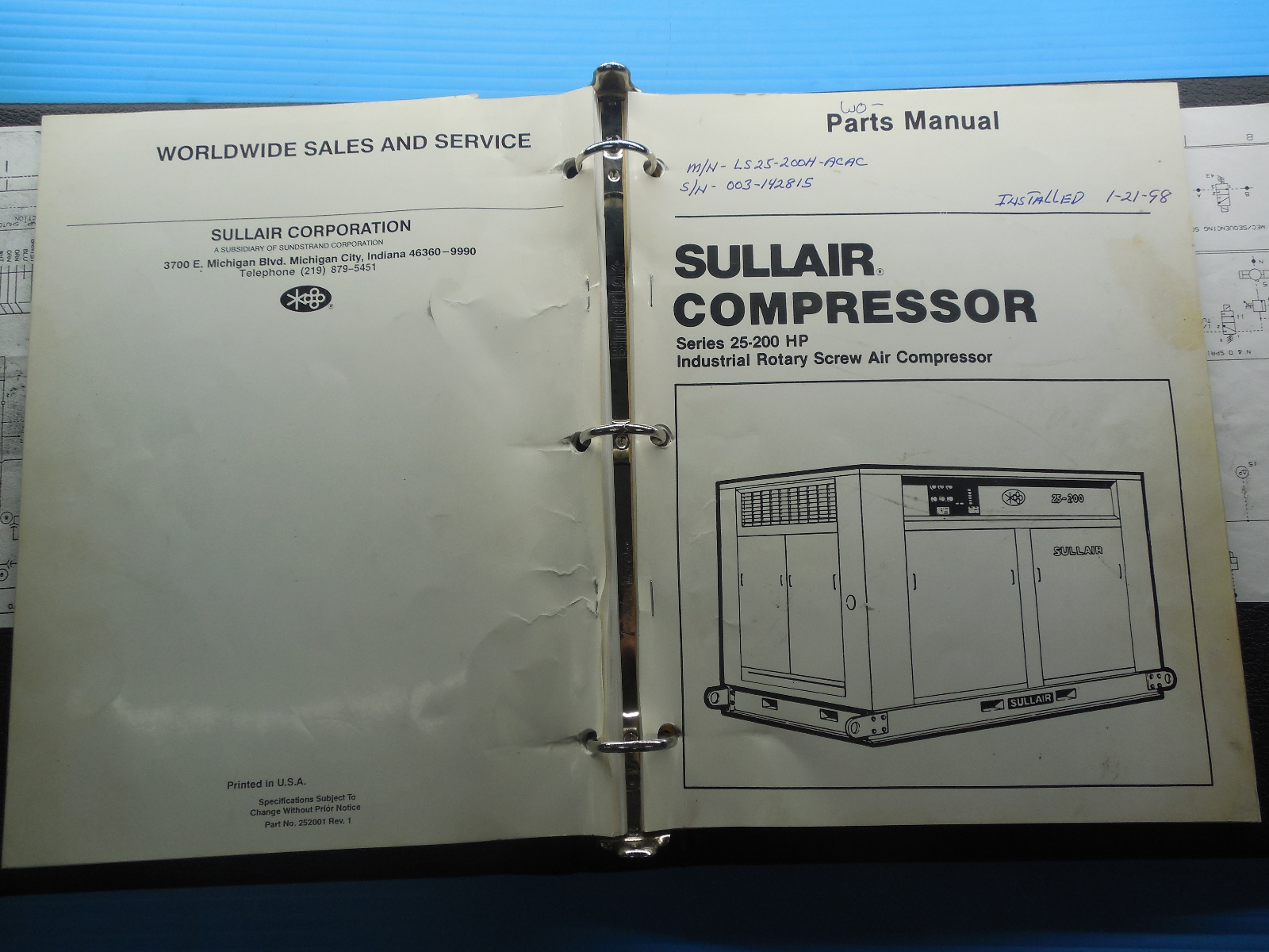 SULLAIR INDUSTRIAL ROTARY SCREW AIR COMPRESSOR OPERATOR'S MANUAL AND PARTS LIST