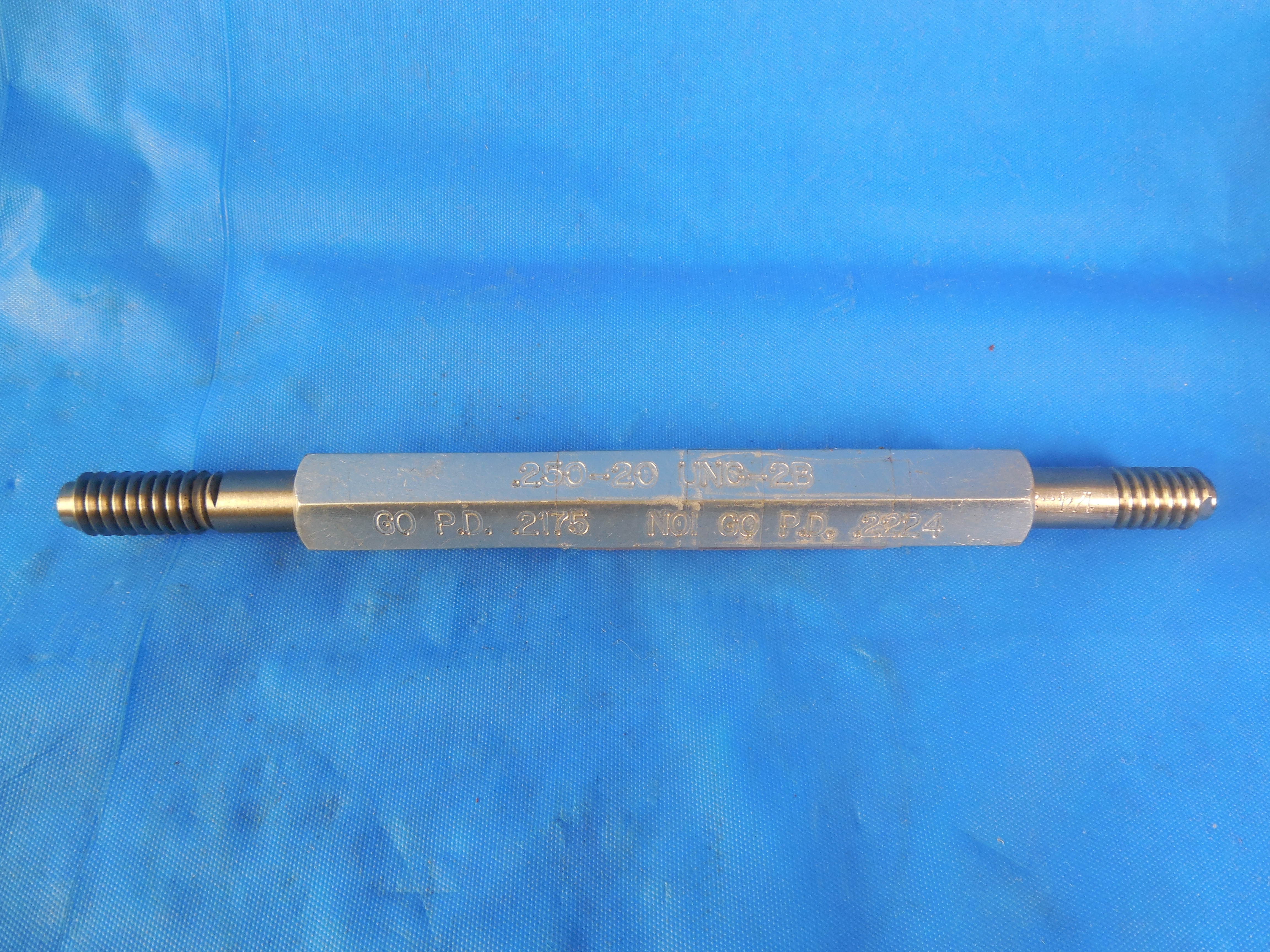 1/4 20 UNC 2B THREAD PLUG GAGE .25 GO NO GO P.D.S = .2175 ...