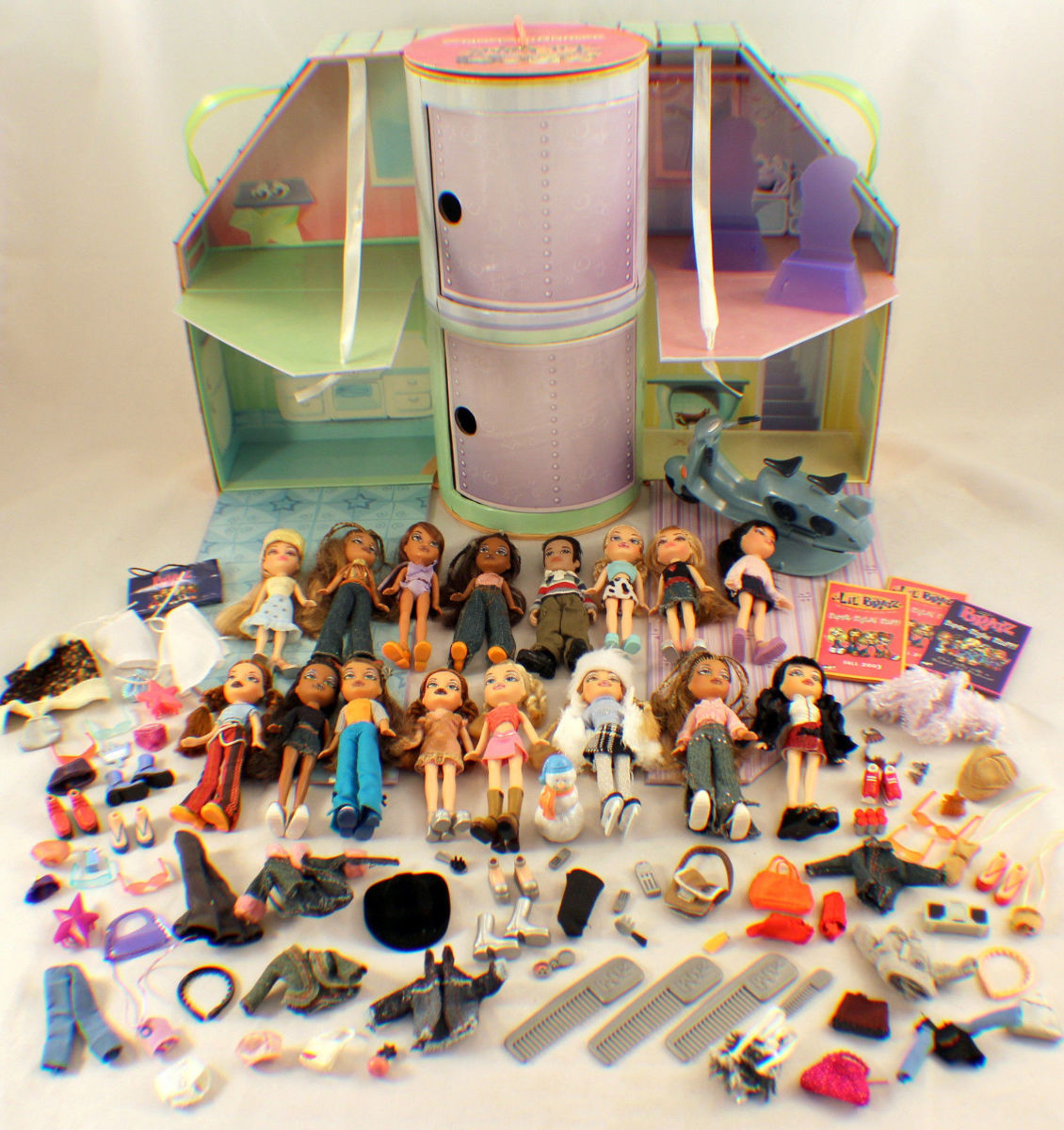 Huge Vintage Bratz Lot Dolls Clothes Shoes Boyz Lil Bratz Accessories