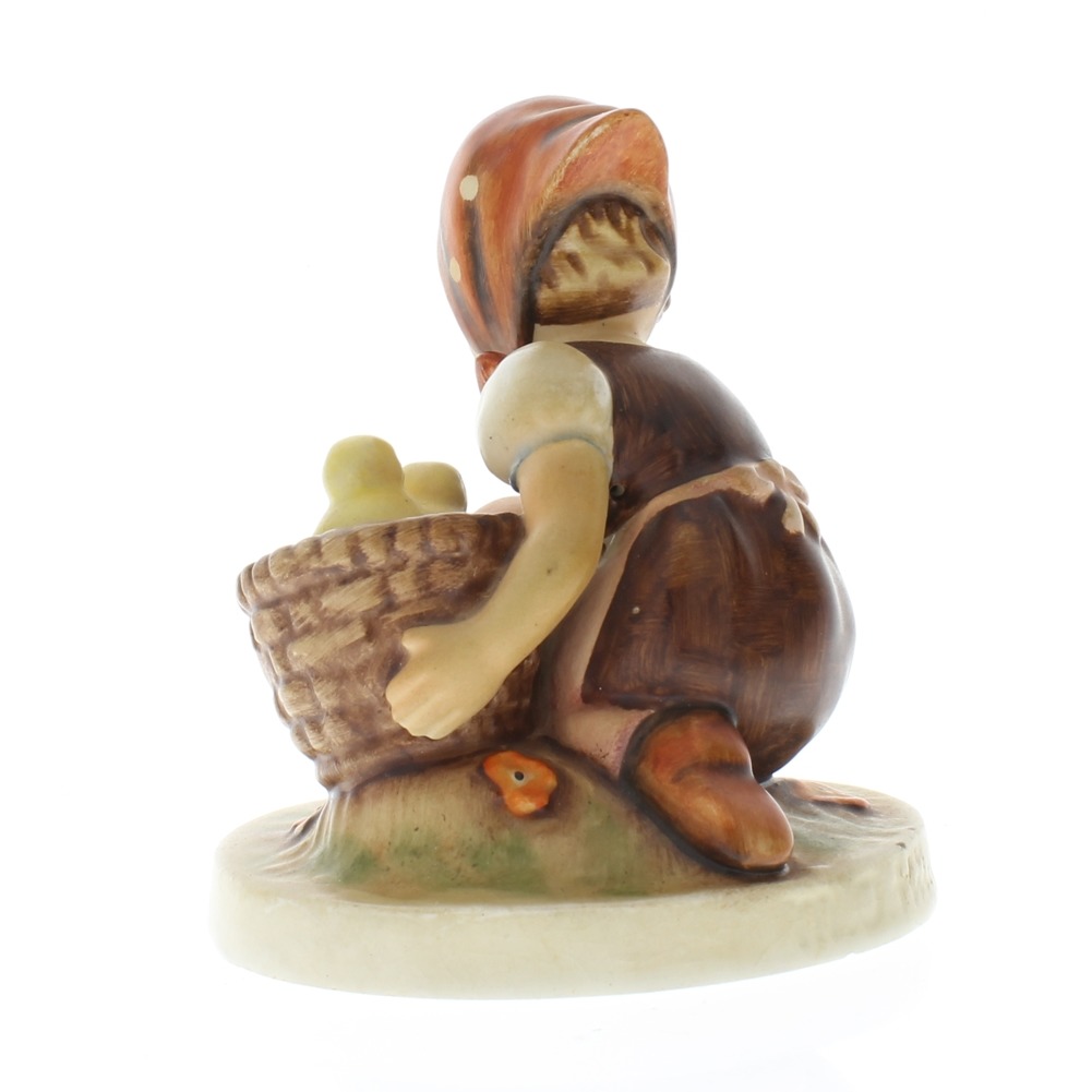 Goebel Hummel "Chick Girl" 57/0 Early Rare TMK 2 Full Bee Porcelain Figurine