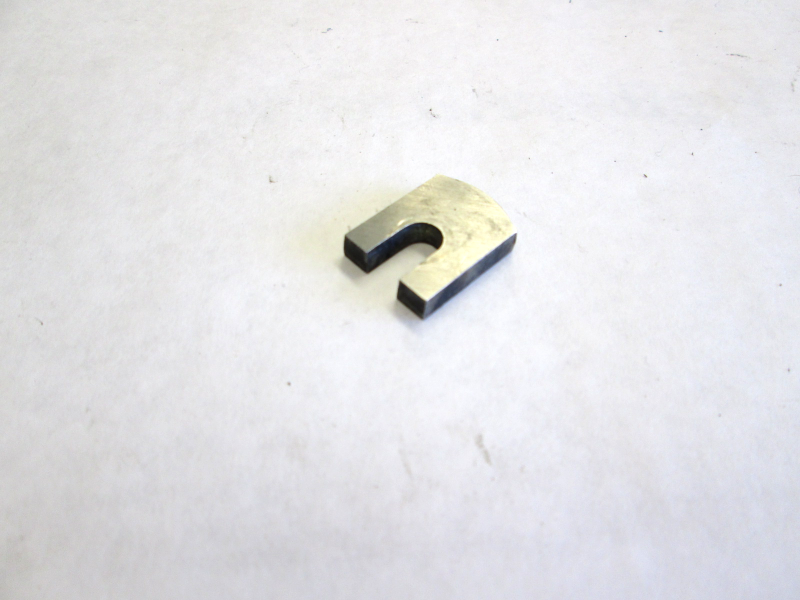 0332495 Evinrude Johnson 40-50 Hp Outboard Bearing Housing Retainer Plate