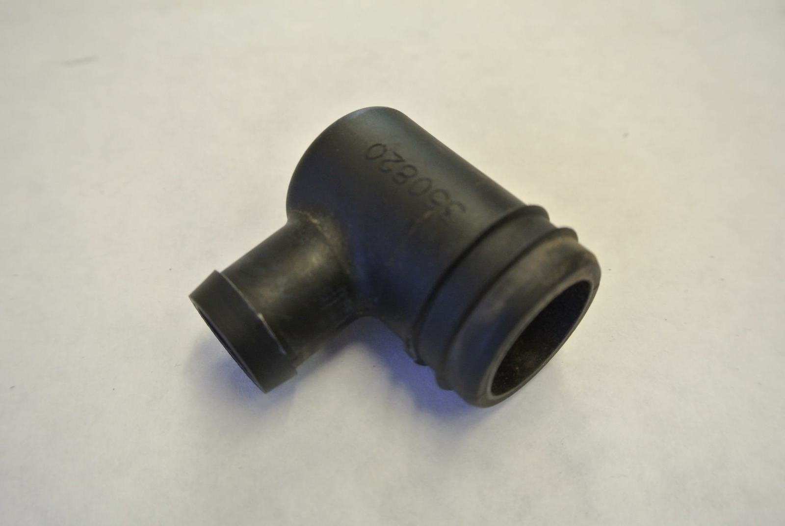 0356448 0355943 0350820 Exhaust Grommet Elbow for Evinrude Johnson