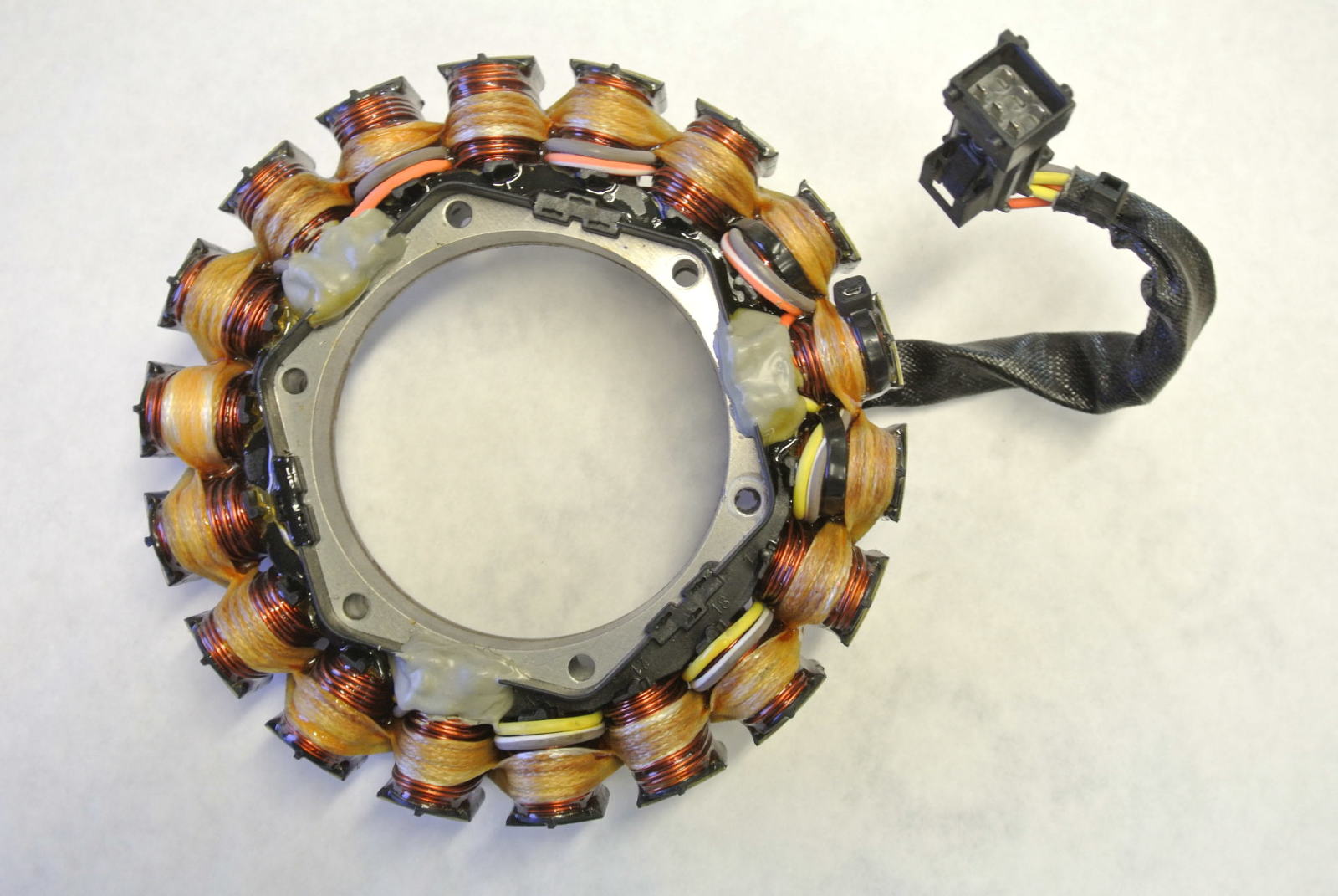 0586948 Evinrude Johnson Stator Assembly 586948 20062012 ETec Outboard